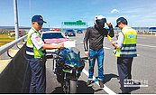 重機64肇事率　汽車11.6倍
