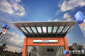 高捷橘線衛武營捷運連通道　11/11起開放使用