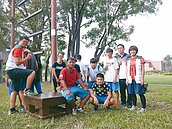 家扶彩虹屋　帶領學生玩中學