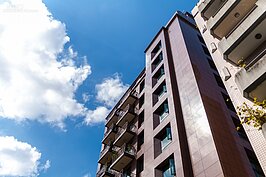 偶爾抬頭，青田街、麗水街周邊天空總會發現意想不到的美麗。