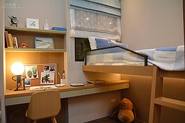 不管是上下格層床，或者小書桌，一同設置於小孩房內，已經是現下最流行的趨勢。