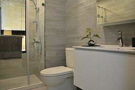 浴廁規劃三間基本上都一樣。