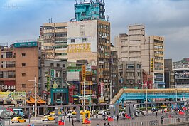 老雜混舊的基隆港市區正逐漸變身中。