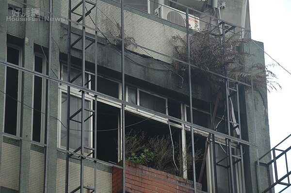 20171122中和公寓大火現場 (好房網News記者張聖奕攝影)