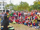 市府搭舞台　海安路打造街藝大道