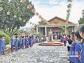 百年禮堂修復　豐裡老校友憶當年