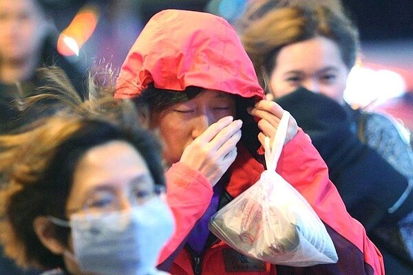 周四強烈大陸冷氣團來襲,空曠地區低溫下探8、9度,要特別注意。圖/本報資料照片