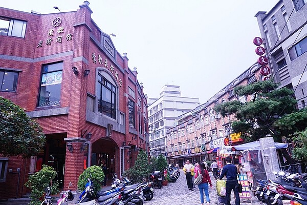 三峽鶯歌地區被視為雙北最適合退休居住的樂活區域,也是台灣陶瓷產業重鎮(圖/新北市經發局)