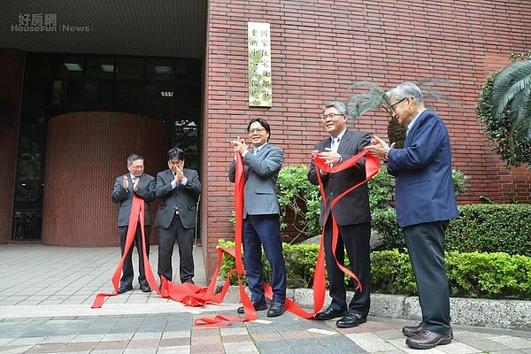 葉俊榮、花敬群、吳欣修。(好房網News記者陳韋帆攝影)