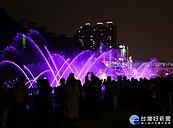 碧潭水舞秀磅礡登場　邀民眾感受碧潭之美