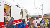 台鐵事故多　評估停駛部分班車
