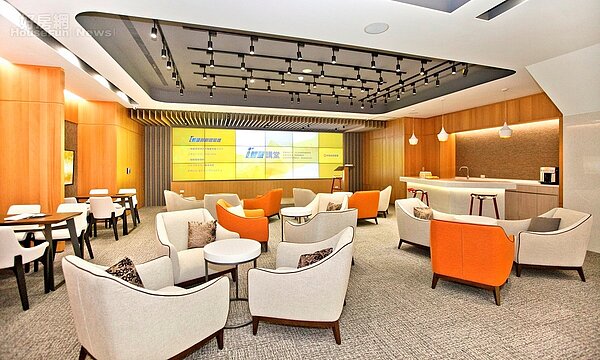 《i+智慧創新體驗館》(永慶房屋)