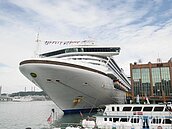 軍港遷移後　基隆港東岸這棟也要消失了