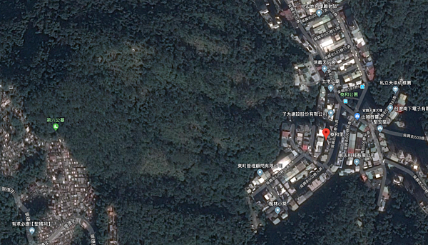 建案信義101距離公墓近,成為房價掉金原因之一(圖/翻攝自google map)
