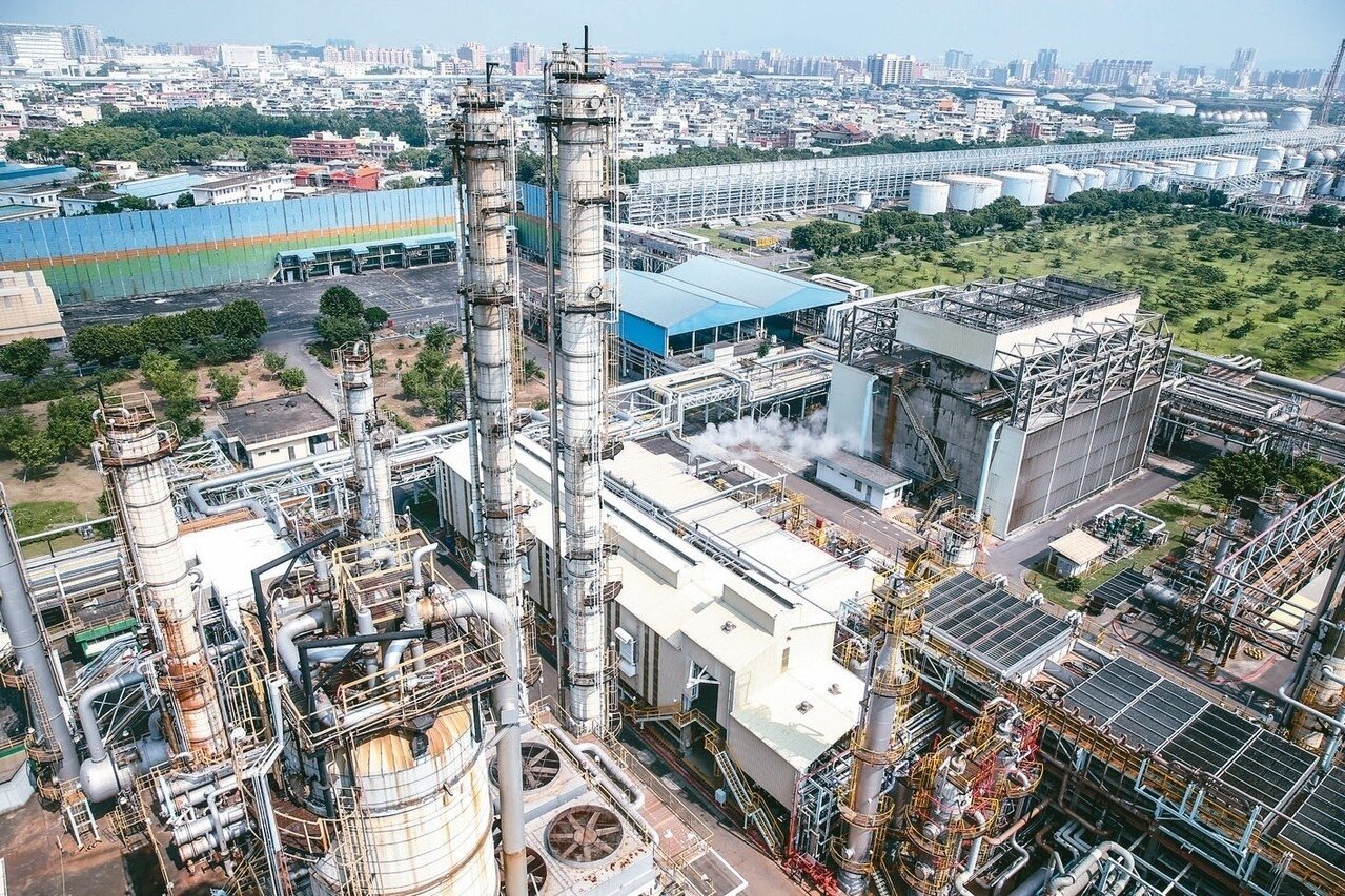 中油昨天宣布,五輕搬遷至印尼的投資計畫宣告終止,中油將立即啟動備案,以年底完成拆遷為目標;圖為五輕廠址。 圖/聯合報系資料照片