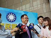 丁守中批柯P：「嗡嗡嗡」是大頭蒼蠅