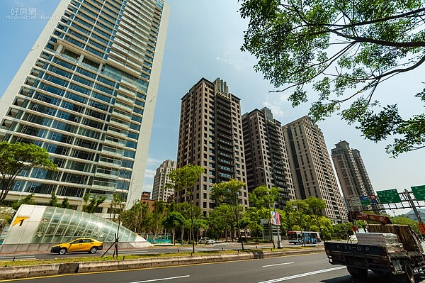 信義區豪宅「琢白」。(好房網News記者張聖奕/攝影)