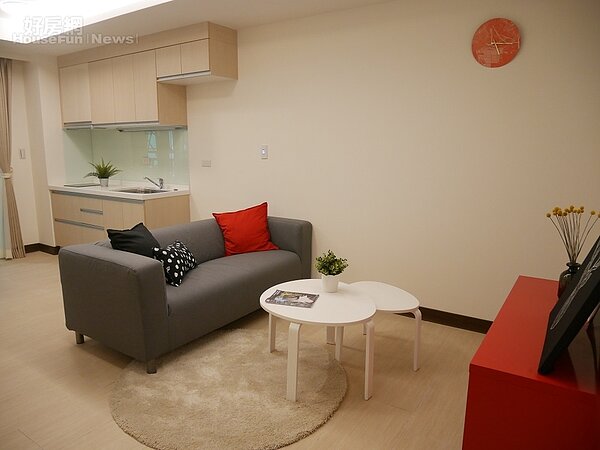 南港東明公宅一房型客廳（好房網News記者蔡孟穎／攝影）