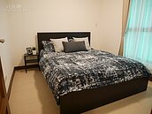 南港公宅上梁　明年3月招租