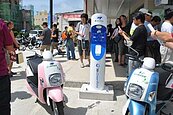 澎湖邁向低碳島嶼　便利超商設電動機車充電站