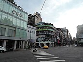 板橋婚紗街剩9間　消失的婚紗店去哪了！？