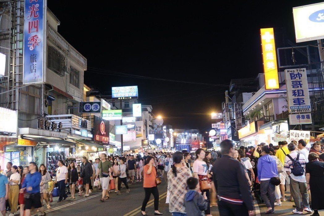 墾丁大街近期來因為消費糾紛惹出不少風波。圖。圖/報系資料照