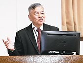 影／油價擬設緩漲機制　　經長沈榮津：中油吸收部分漲價