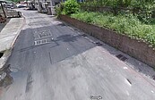 爛路之都！基隆市月眉路4個月已報44處坑