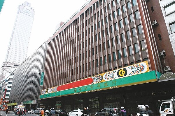 勞動部下周一將搬到館前路的合作金庫大樓,勞團表示,不改陳抗,他們關切勞動部能在這兒待多久?恐怕又得再覓新居。 圖/聯合報系資料照片