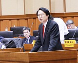 議員要求對深澳電廠表態　林右昌：不要挖洞給我跳