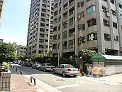 虧了？這大樓3樓、10樓竟同個價　