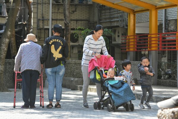 台灣人口老化嚴重。（好房網News記者 陳韋帆/攝影）