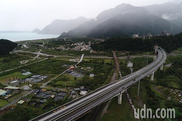 蘇花改農曆年前即將通車,依山傍水風景秀麗。記者許正宏/攝影