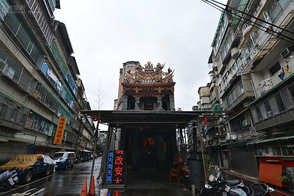 廟宇 廟 嫌惡設施。(好房網News記者 陳韋帆/攝影)