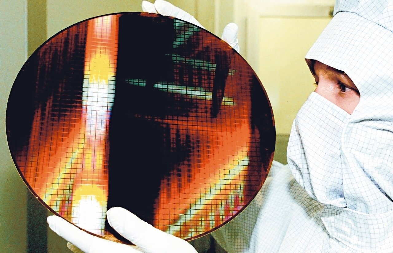 圖為半導體矽晶圓。 圖／聯合報系資料照片