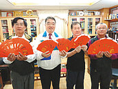 除夕夜到福安宮　人人皆頭香