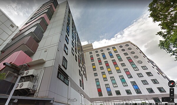 統帥飯店L型設計。(截自GoogleMap)