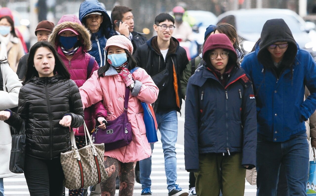 冷氣團發威,今晚到明天清晨將是最冷的時刻,部分地區低溫下探12度。 聯合報資料照片 記者侯永全/攝影
