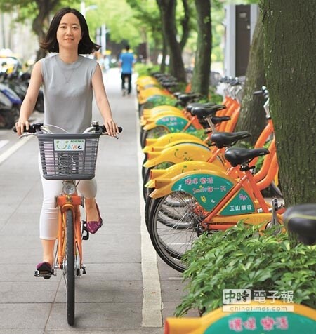 台北市、新北市和桃園市公共自行車將投保公共自行車第三人責任險，保費由地方政府埋單。 （本報資料照片）