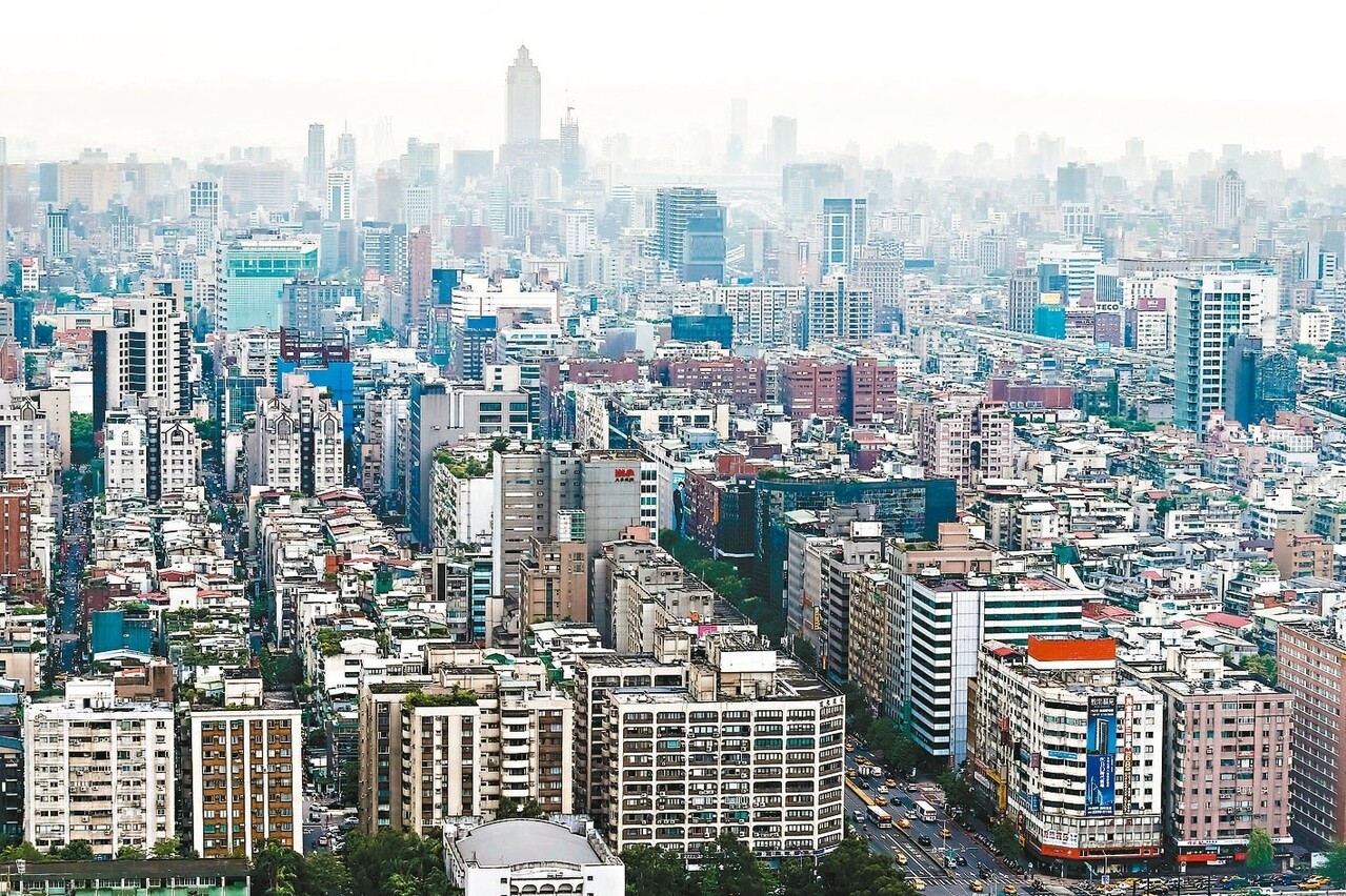 蔡上機表示，房產運勢已到谷底，就危機入市的投資概念，2018年是不錯時機點。 聯合報系資料照