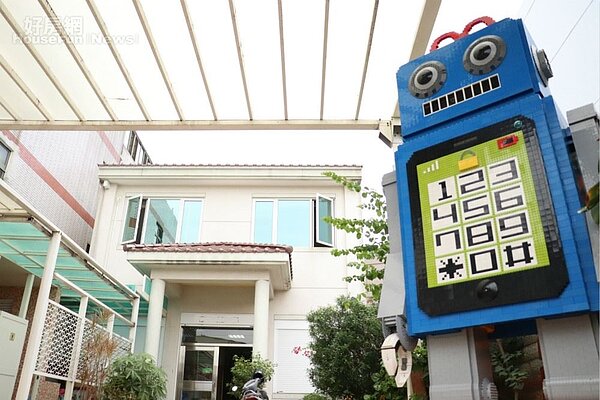 2. 自建的仿日式獨棟別墅。