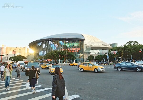 新象創辦人 許博允　百年世家地產傳奇