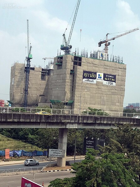 泰國的建築業也很發達,高樓大廈林立。(Sway拍攝於泰國)