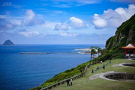 白米甕砲台遠眺基隆嶼。