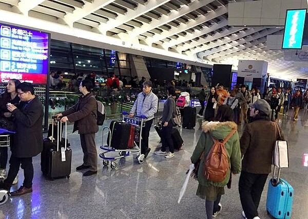 針對全球外派人員做的2018生活費最新調查,今年生活費最貴的城市是香港,台北生活費竟然比巴黎還要高,名列第27名。(圖/高興宇攝)