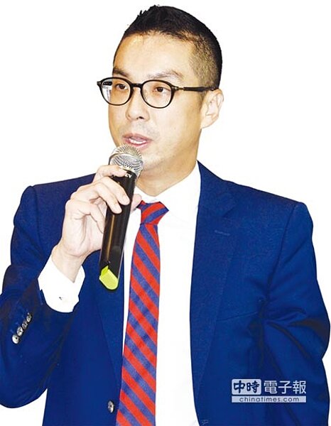 
冠德建設董事長馬志綱昨日首度接受專訪時表示：「接了第二棒，要把冠德朝向複合式開發商前進！」。圖／顏謙隆
 