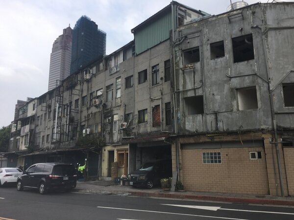 等20餘年 北車 交八 廣場下半年拆遷開闢 好房網news