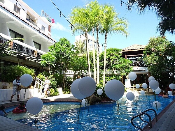 屏東墾丁旅宿業一片叫苦聲中,承億文旅集團卻逆勢插旗。記者潘欣中/攝影