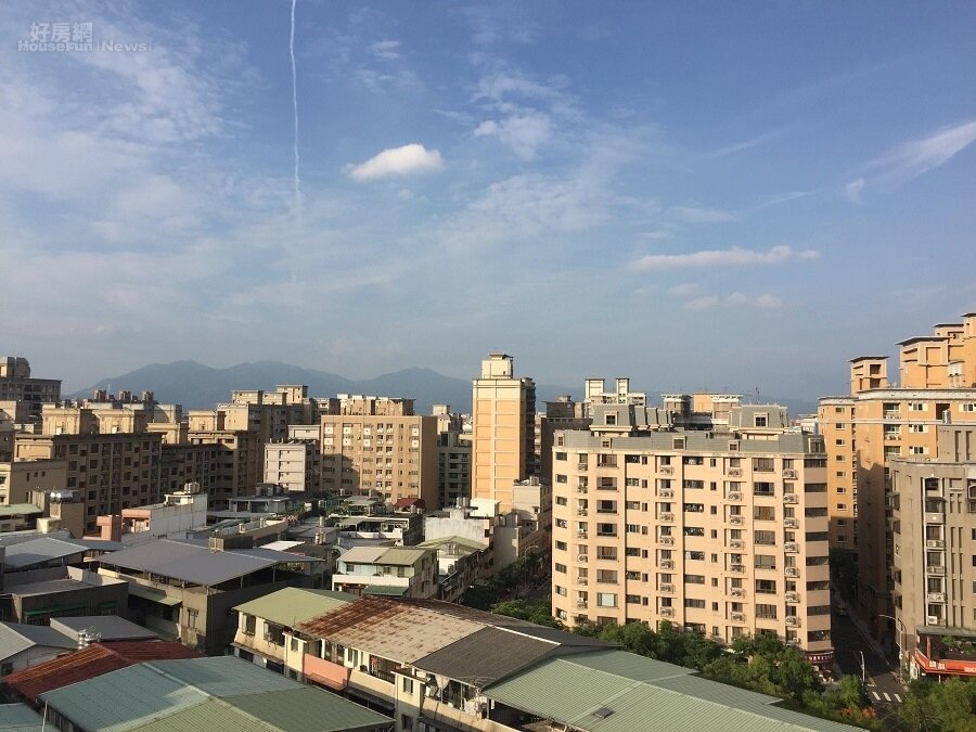 新北市泰山區十八甲重劃區內新案少,多為屋齡十年以上的華廈大樓產品(好房網News記者蔡孟穎/攝影)