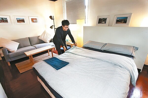 高市文化局在建業新村推出「全國首創眷村民宿」。 記者劉學聖/攝影